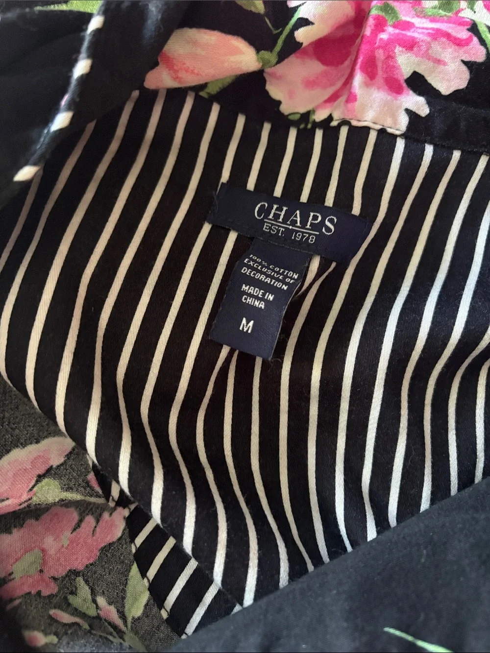 Gently used, CHAPS Women's Black Floral Pajamas 🌷